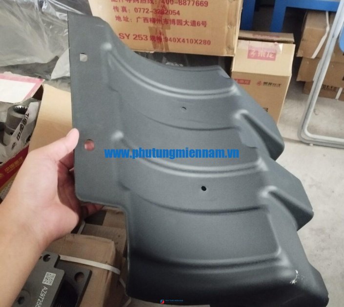Chắn bùn sau bánh trước bên phải Chenglong H7