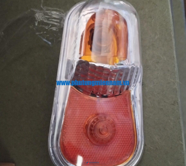 Đèn xi nhan vè lốp Chenglong H7, H5, M3